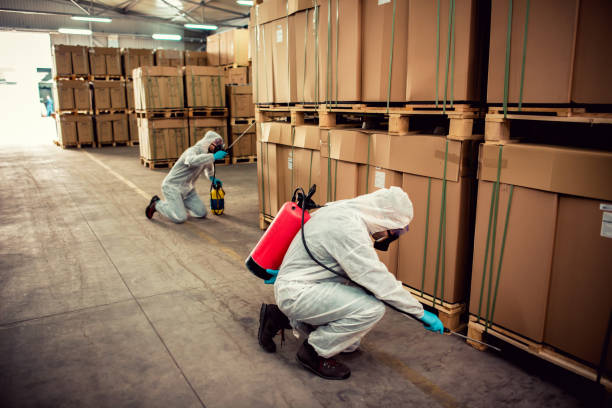 Best Pest Control for Businesses  in Centerville, IA